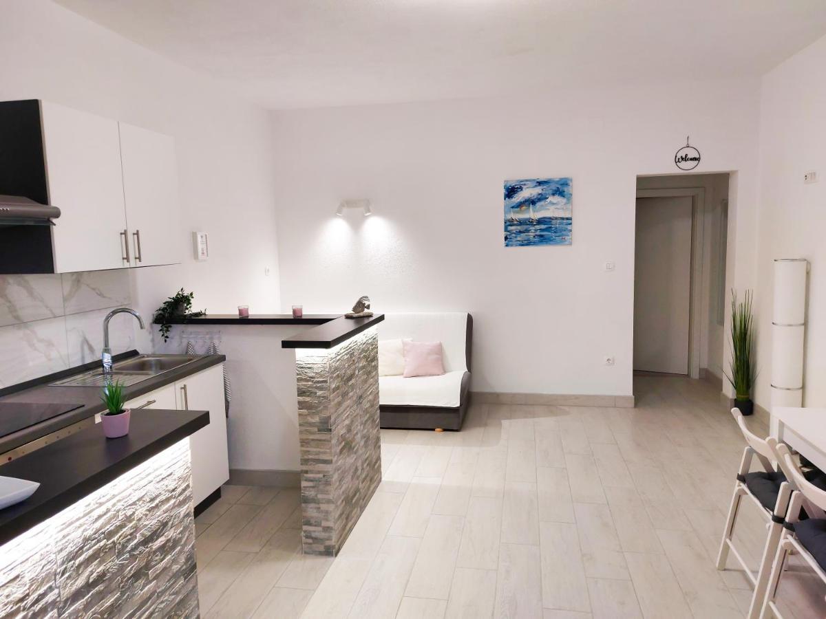 Apartment Bol - Sea, Sand And Happiness Εξωτερικό φωτογραφία
