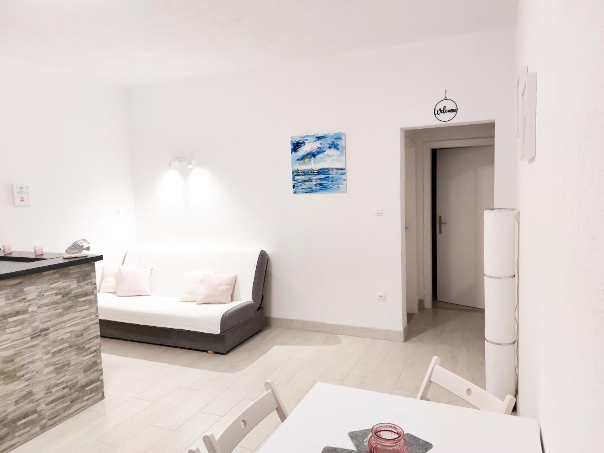 Apartment Bol - Sea, Sand And Happiness Εξωτερικό φωτογραφία